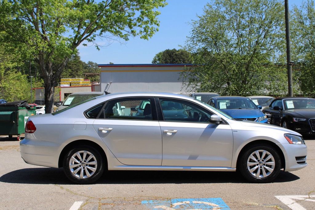 Used 2015 Volkswagen Passat 1.8T Wolfsburg Edition image 5