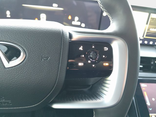 Certified 2025 INFINITI QX80 Pure image 19