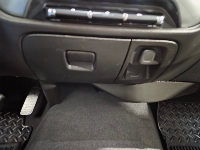 Used 2019 Chevrolet Silverado 1500 LT w/ All Star Edition image 51