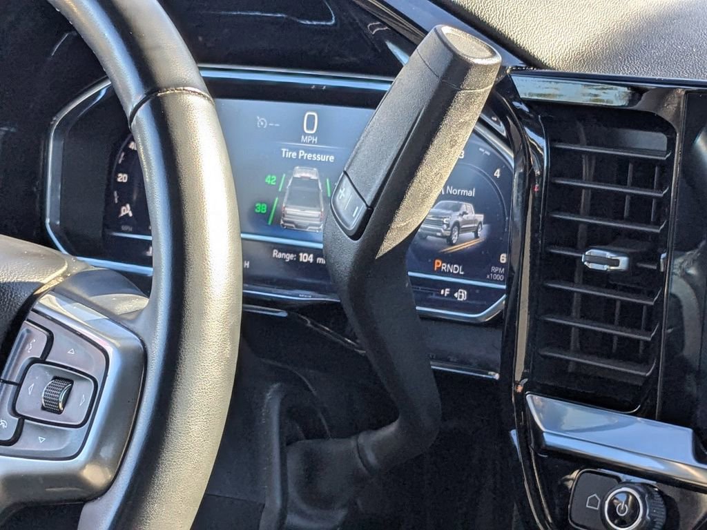 Used 2025 Chevrolet Silverado 1500 LT image 20