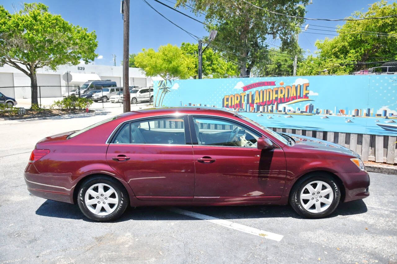 Used 2008 Toyota Avalon XL FWD image 29