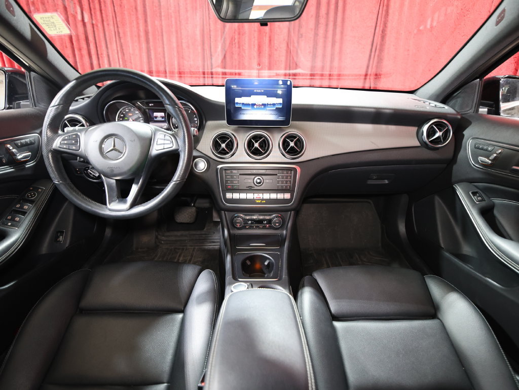Used 2019 Mercedes-Benz GLA 250 4MATIC image 14
