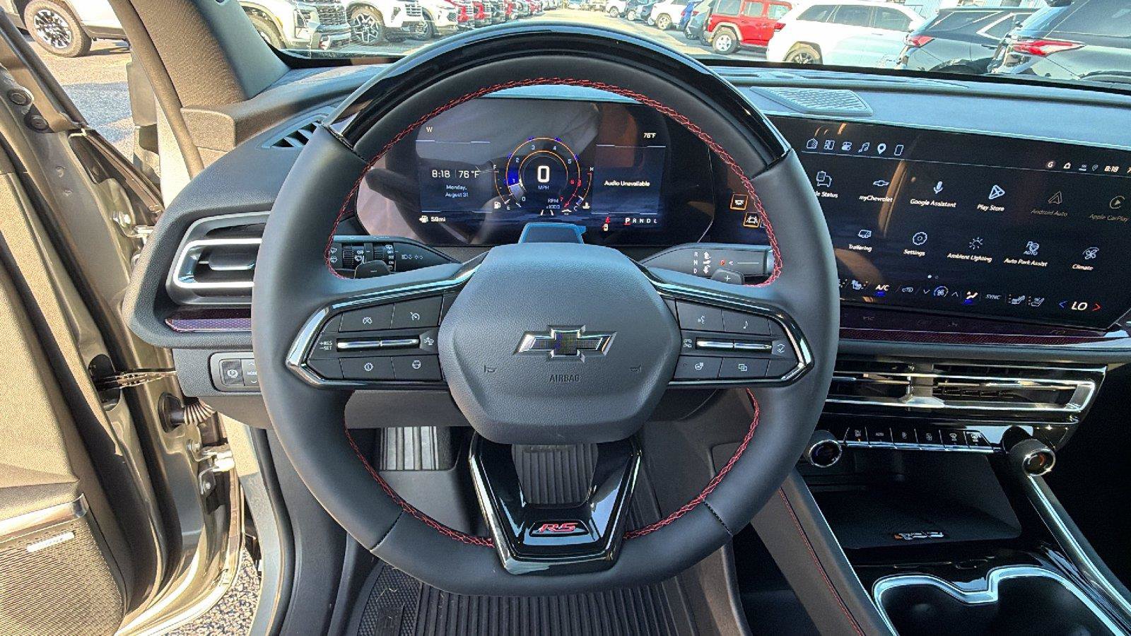 New 2027 Chevrolet Traverse RS w/ LPO, Floor Liner Package FWD image 22