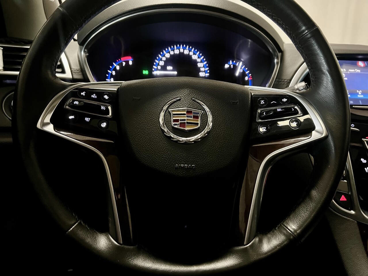 Used 2016 Cadillac SRX Premium w/ Driver Assist Package image 36