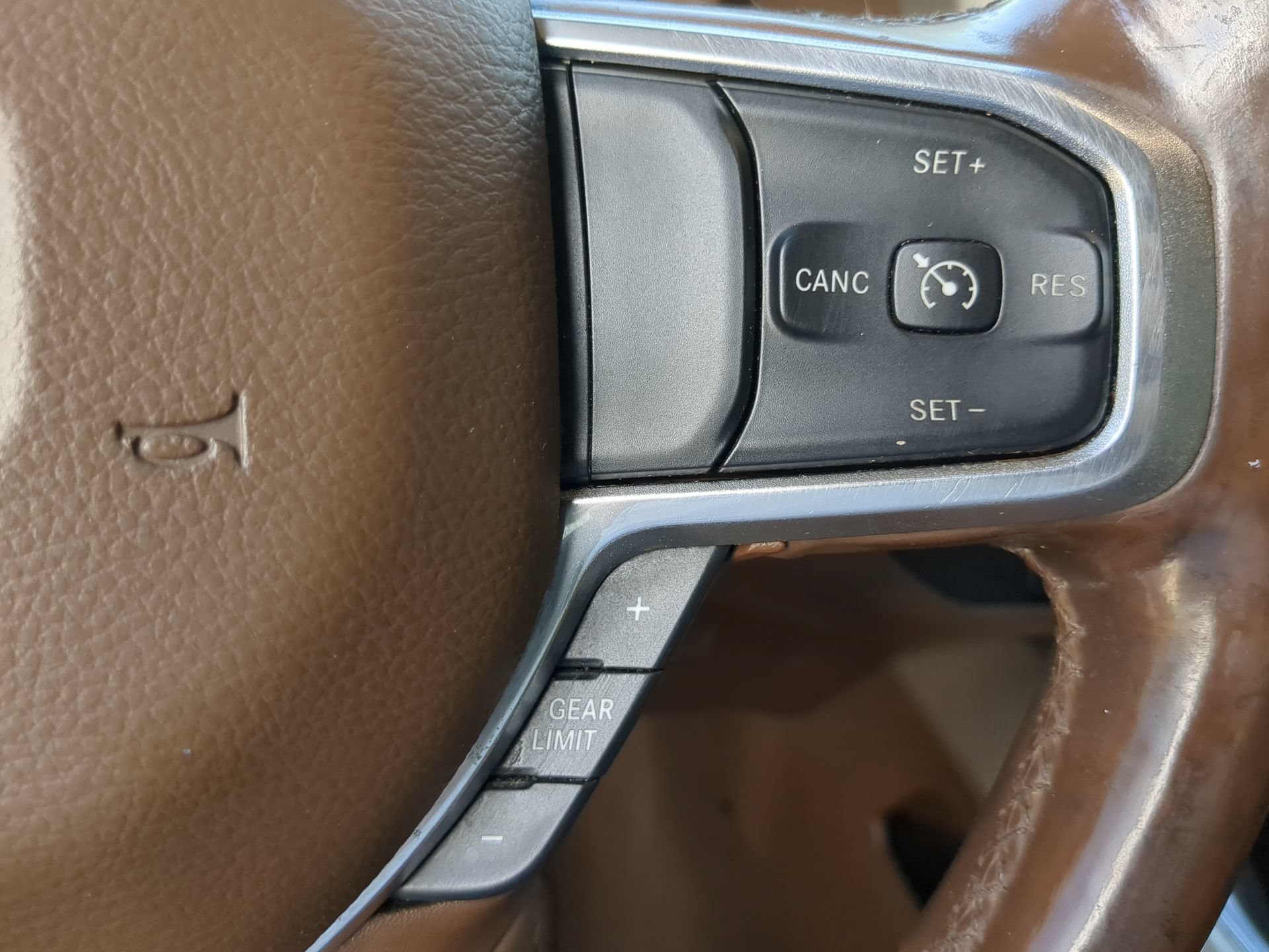 Used 2019 RAM 1500 Laramie AWD/4WD image 68