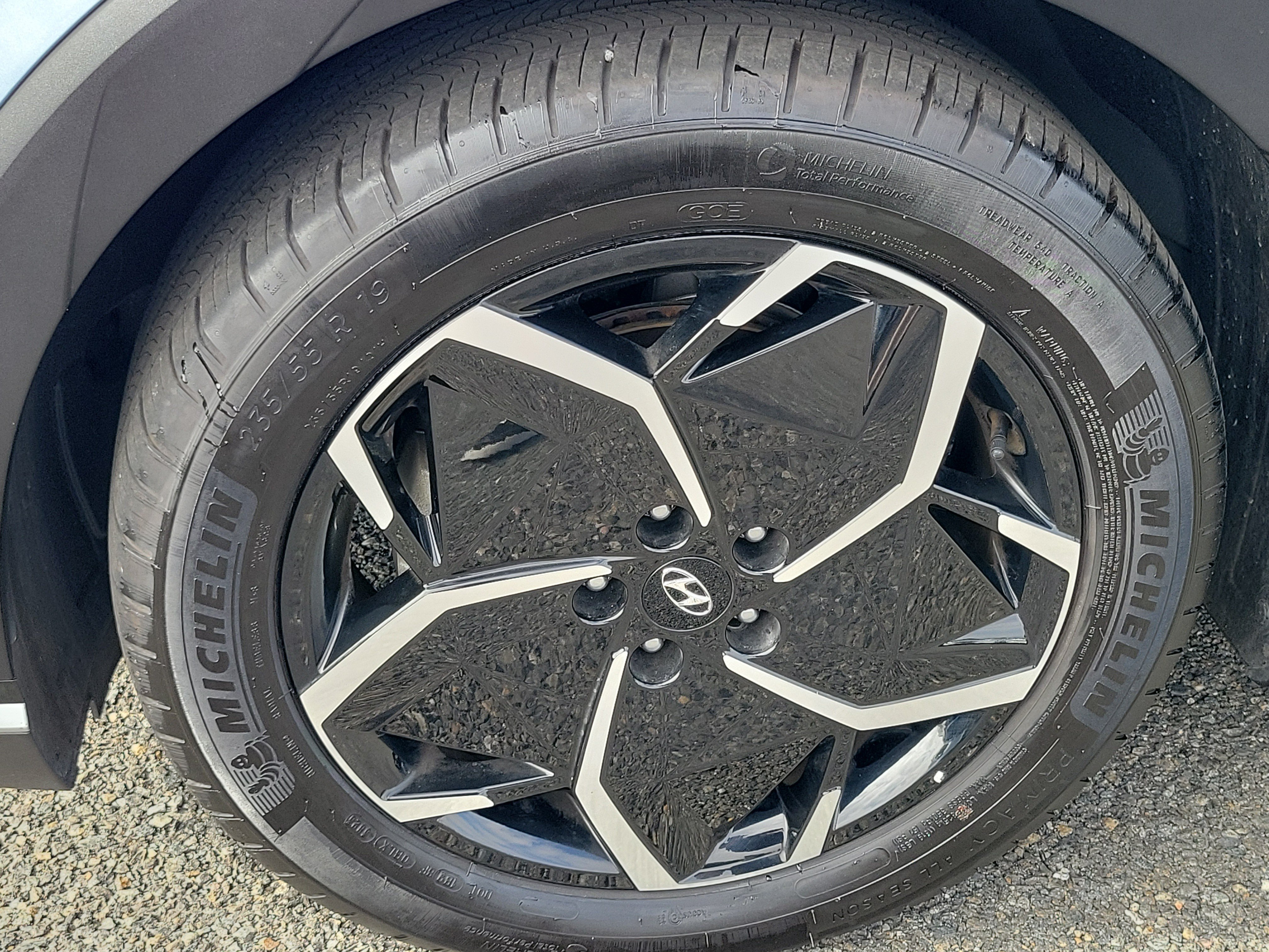Certified 2024 Hyundai Ioniq 5 SEL RWD image 7