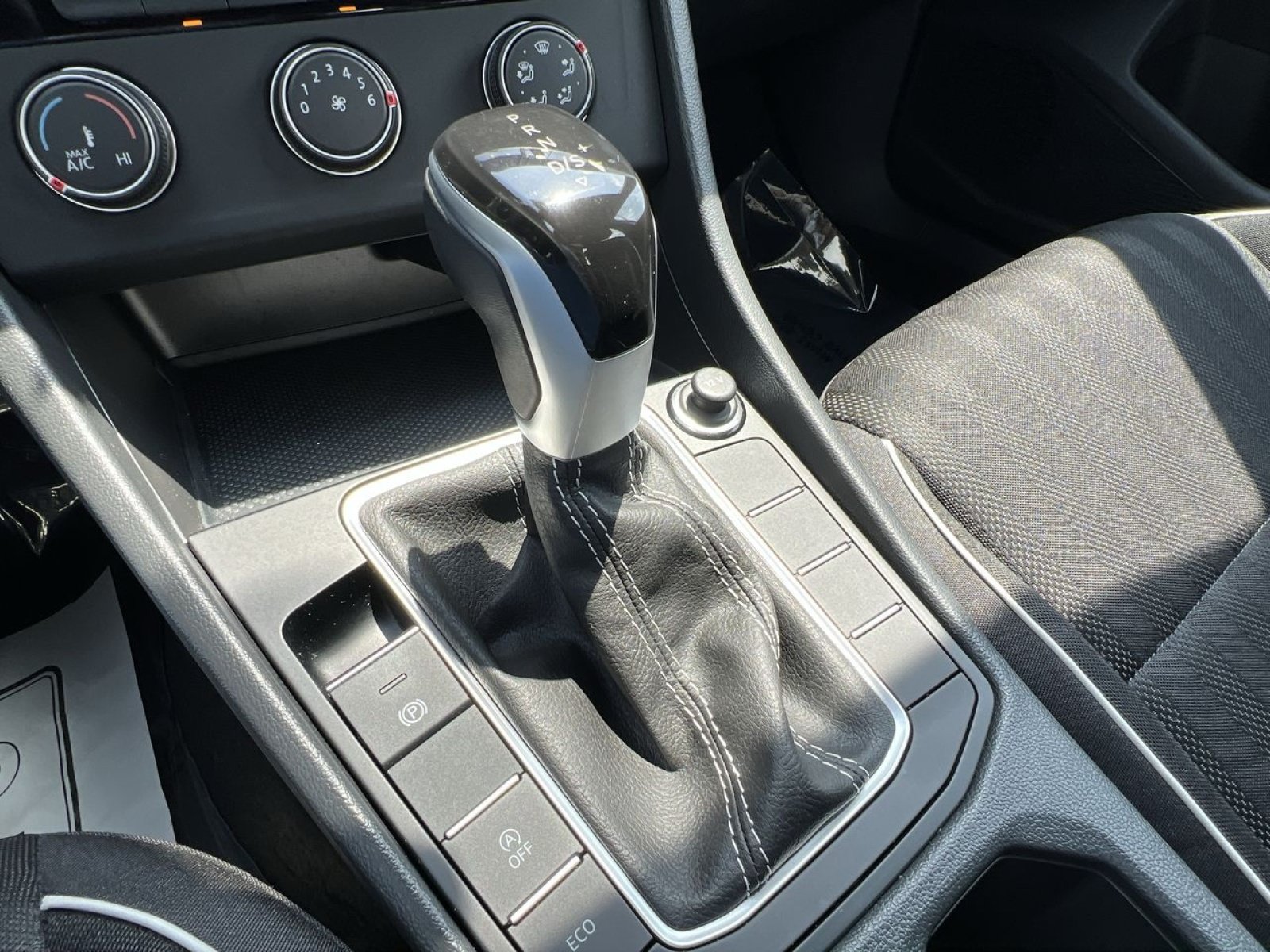 Used 2023 Volkswagen Jetta Sport FWD image 19