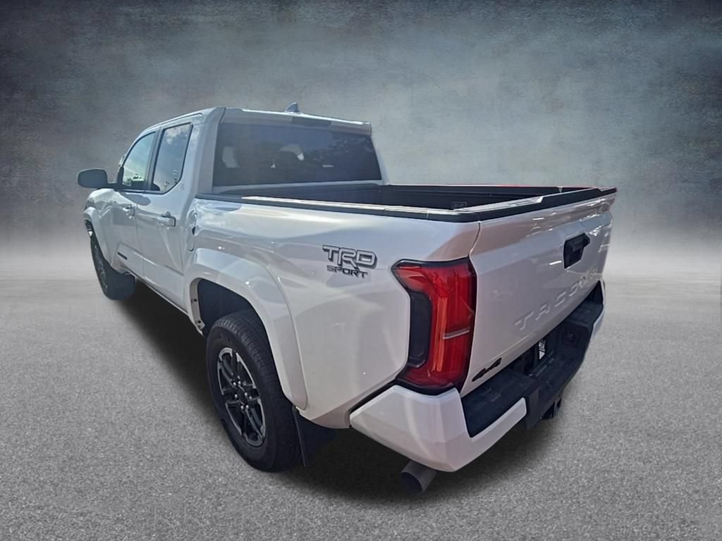 Used 2024 Toyota Tacoma TRD Sport AWD/4WD image 5