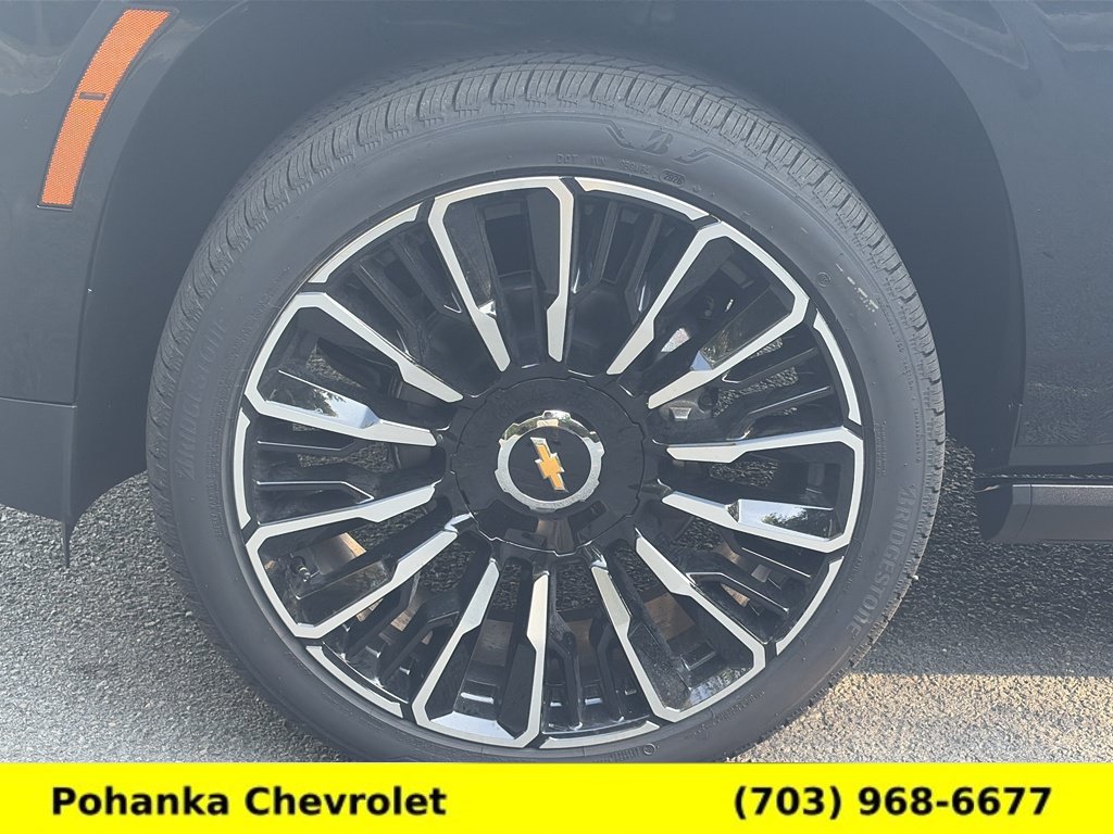 New 2026 Chevrolet Suburban High Country AWD/4WD image 29