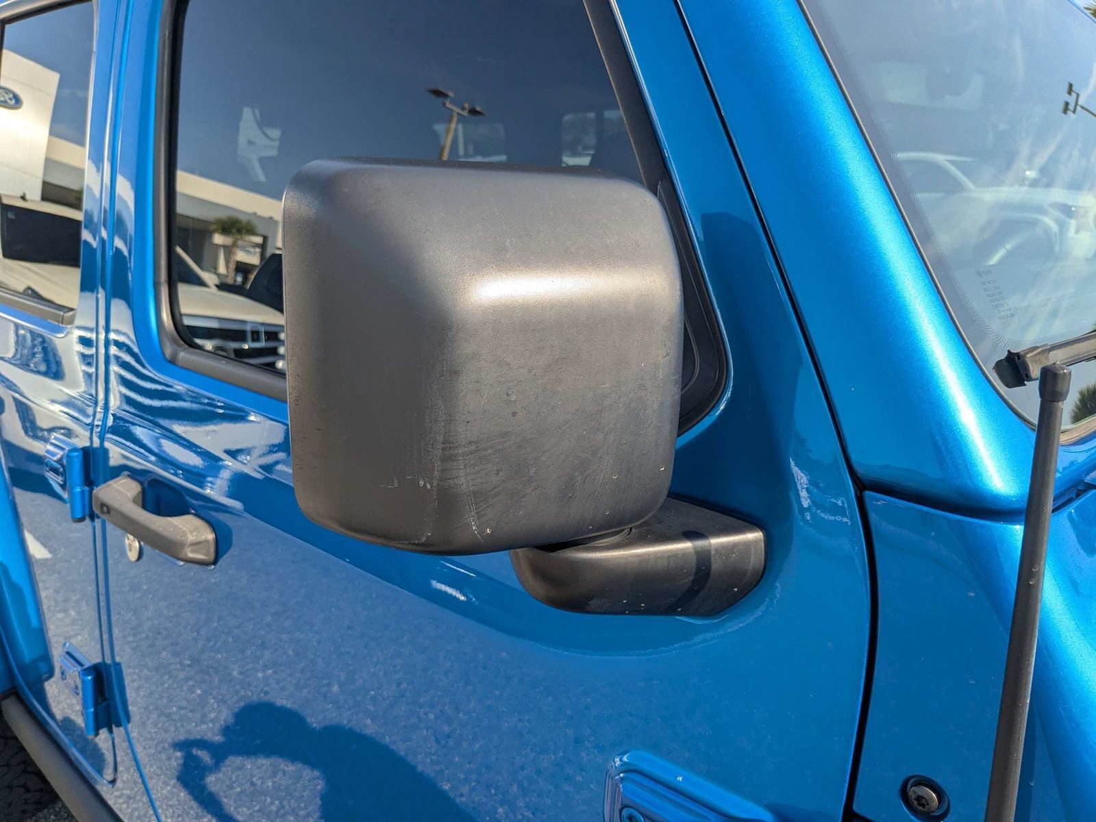 Used 2022 Jeep Wrangler Unlimited Rubicon 4xe AWD/4WD image 12