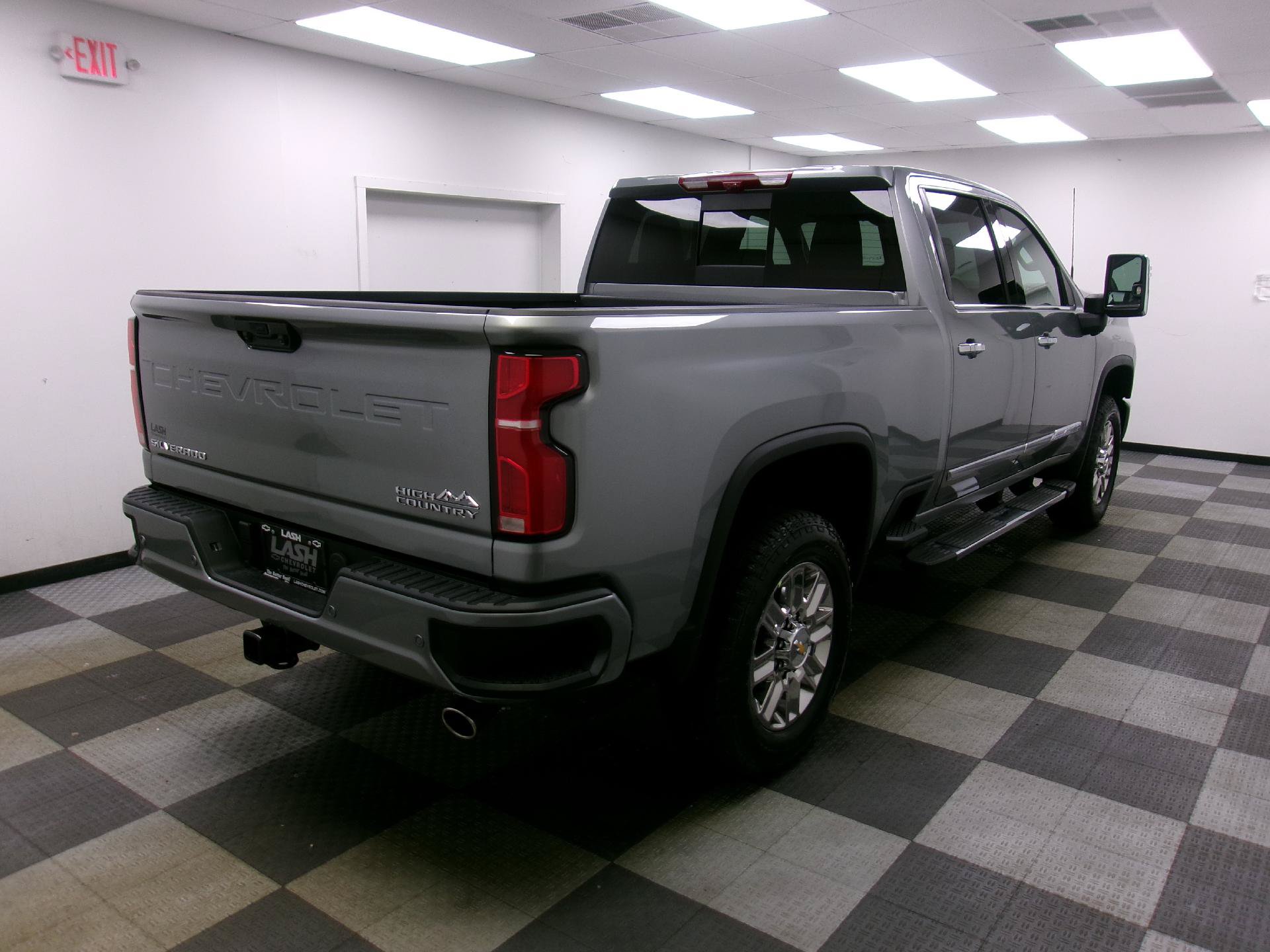New 2026 Chevrolet Silverado 2500 High Country w/ Technology Package AWD/4WD image 14