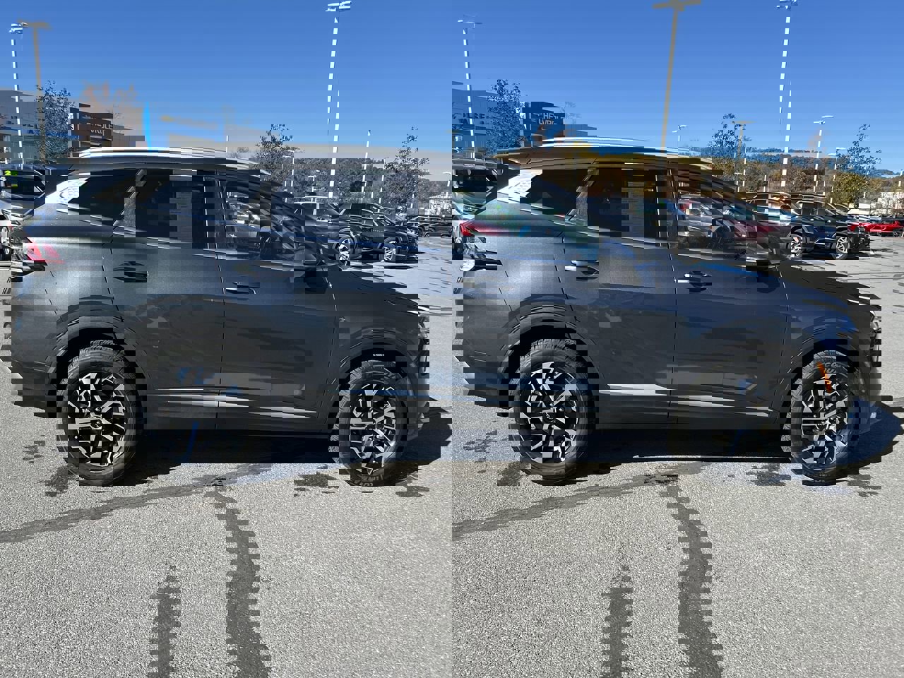 Used 2023 Kia Sportage EX image 8