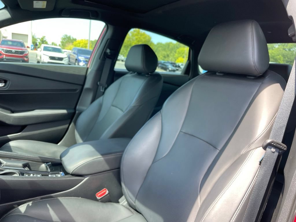 Certified 2025 Honda Accord Sport image 25