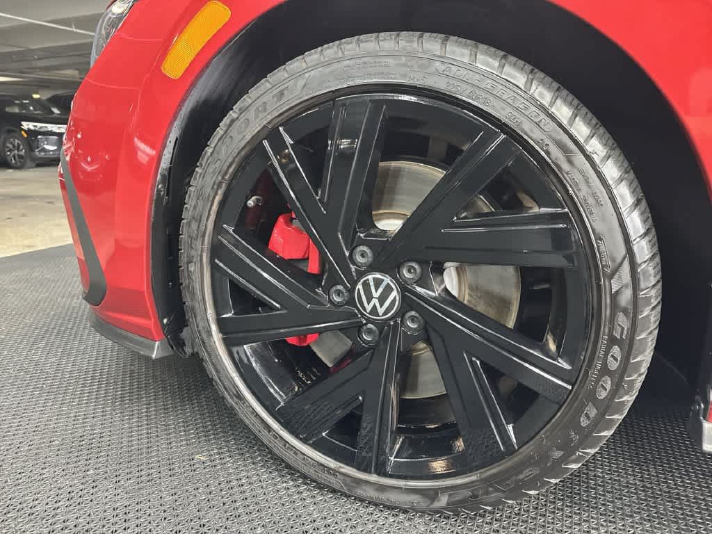 Used 2023 Volkswagen GTI SE w/ SE Leather Package FWD image 17