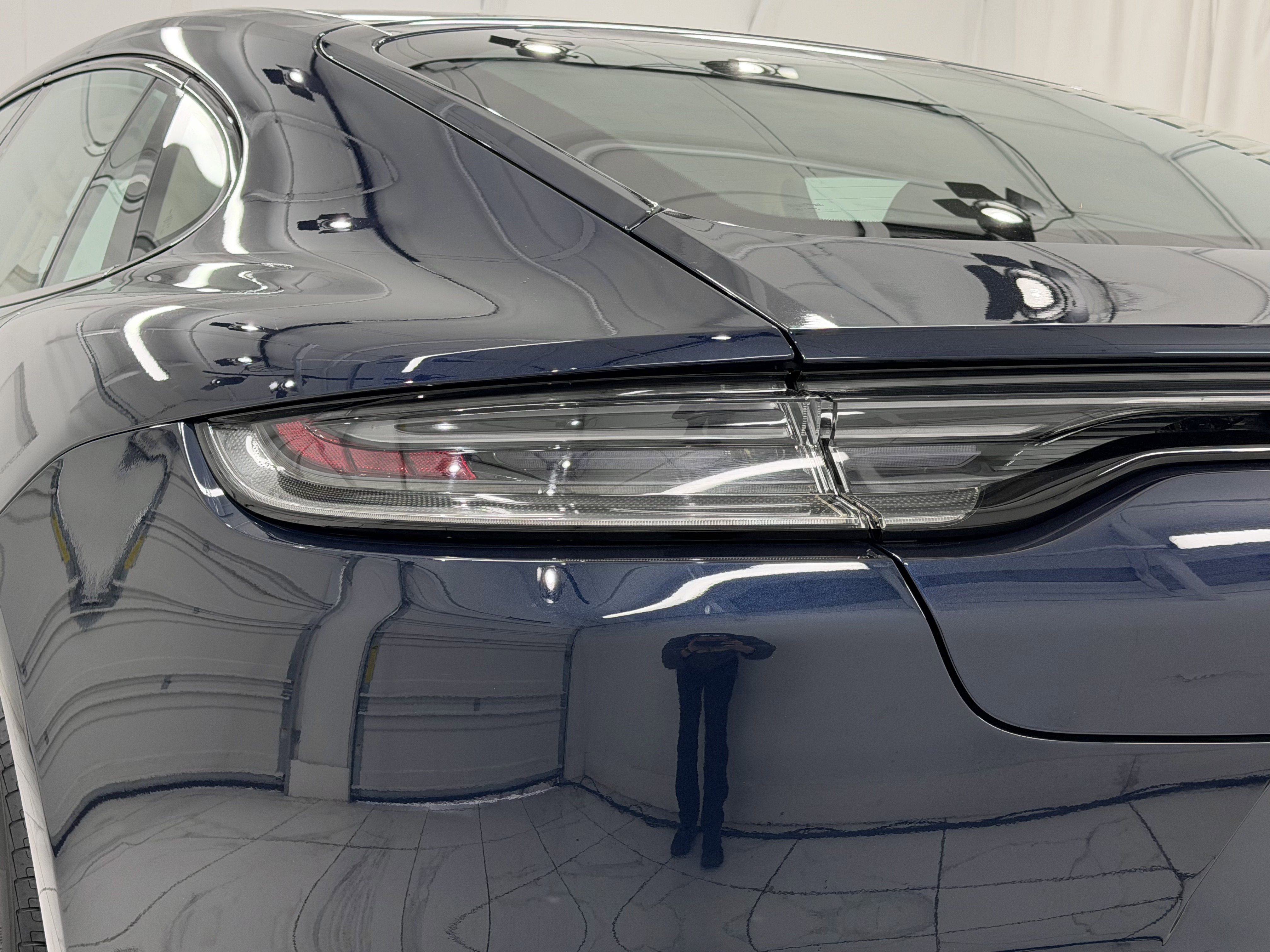 Certified 2023 Porsche Panamera 4 Platinum Edition image 18