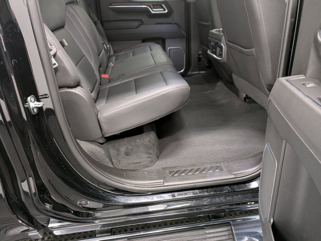 Used 2023 GMC Sierra 1500 SLT w/ SLT Premium Plus Package image 26