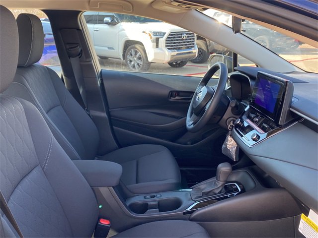 Used 2025 Toyota Corolla LE image 11