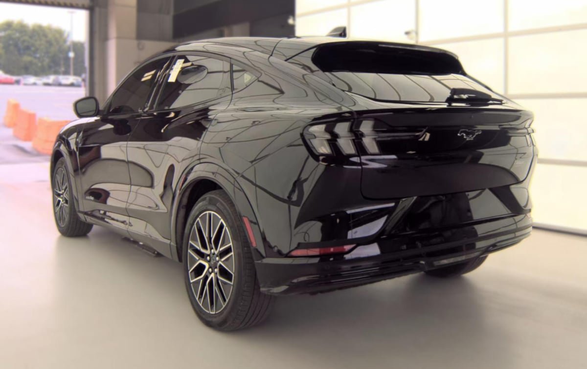 Used 2024 Ford Mustang Mach-E Premium AWD/4WD image 5