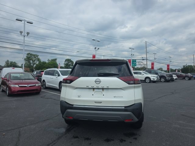 Certified 2023 Nissan Rogue SV w/ SV Premium B Package AWD/4WD image 6