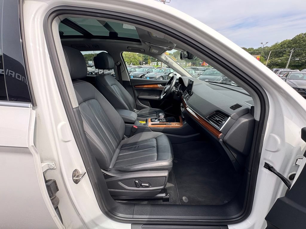 Used 2023 Audi Q5 2.0T Premium Plus AWD/4WD image 27
