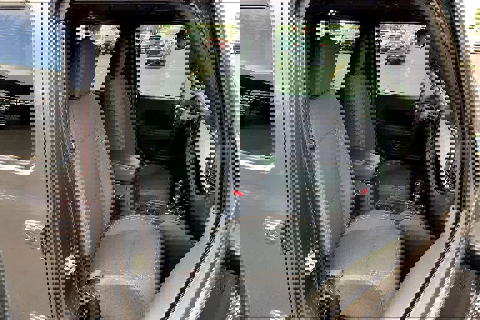 Used 2024 Jeep Gladiator Sport image 9