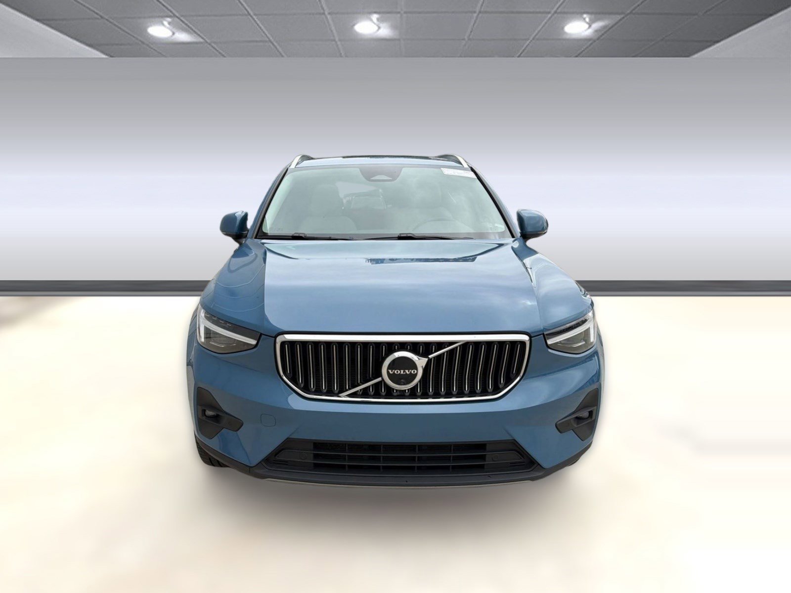 Certified 2023 Volvo XC40 B5 Ultimate w/ Protection Package Premier image 6