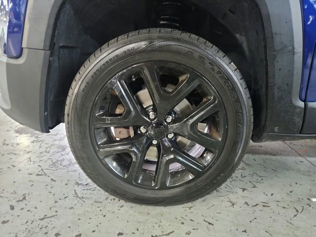 Used 2017 Jeep Renegade Altitude AWD/4WD image 25