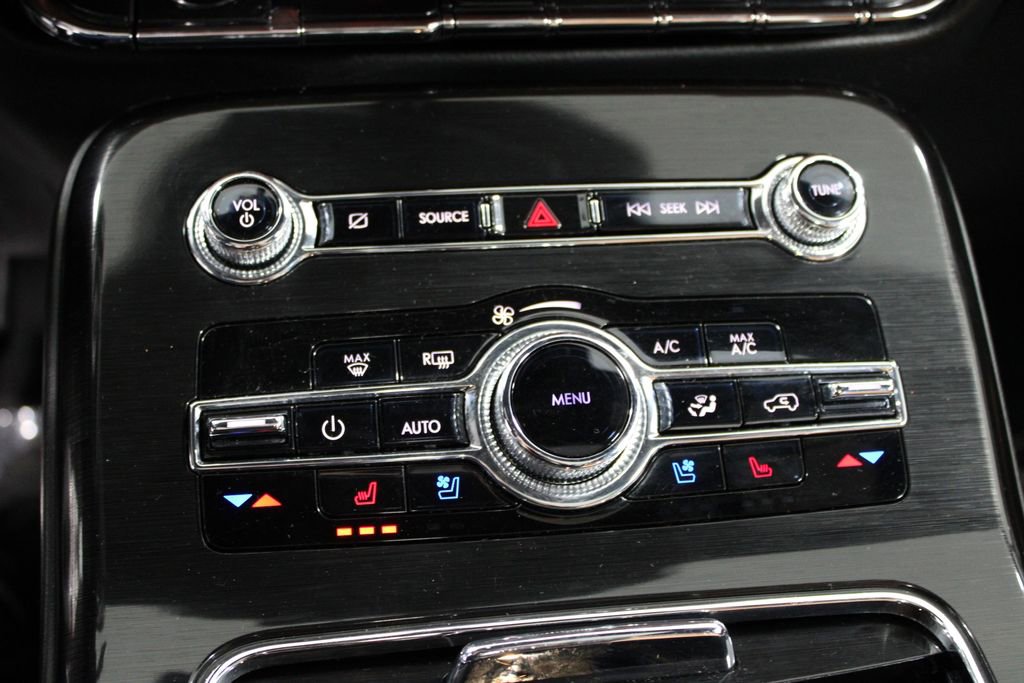 Used 2023 Lincoln Nautilus Black Label w/ Cargo Utility Package image 47