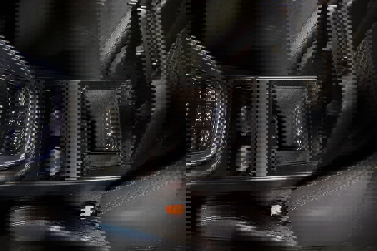 Used 2021 Jaguar F-TYPE R-Dynamic image 56