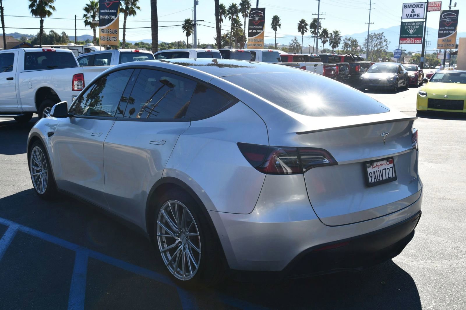 Used 2022 Tesla Model Y Performance image 5