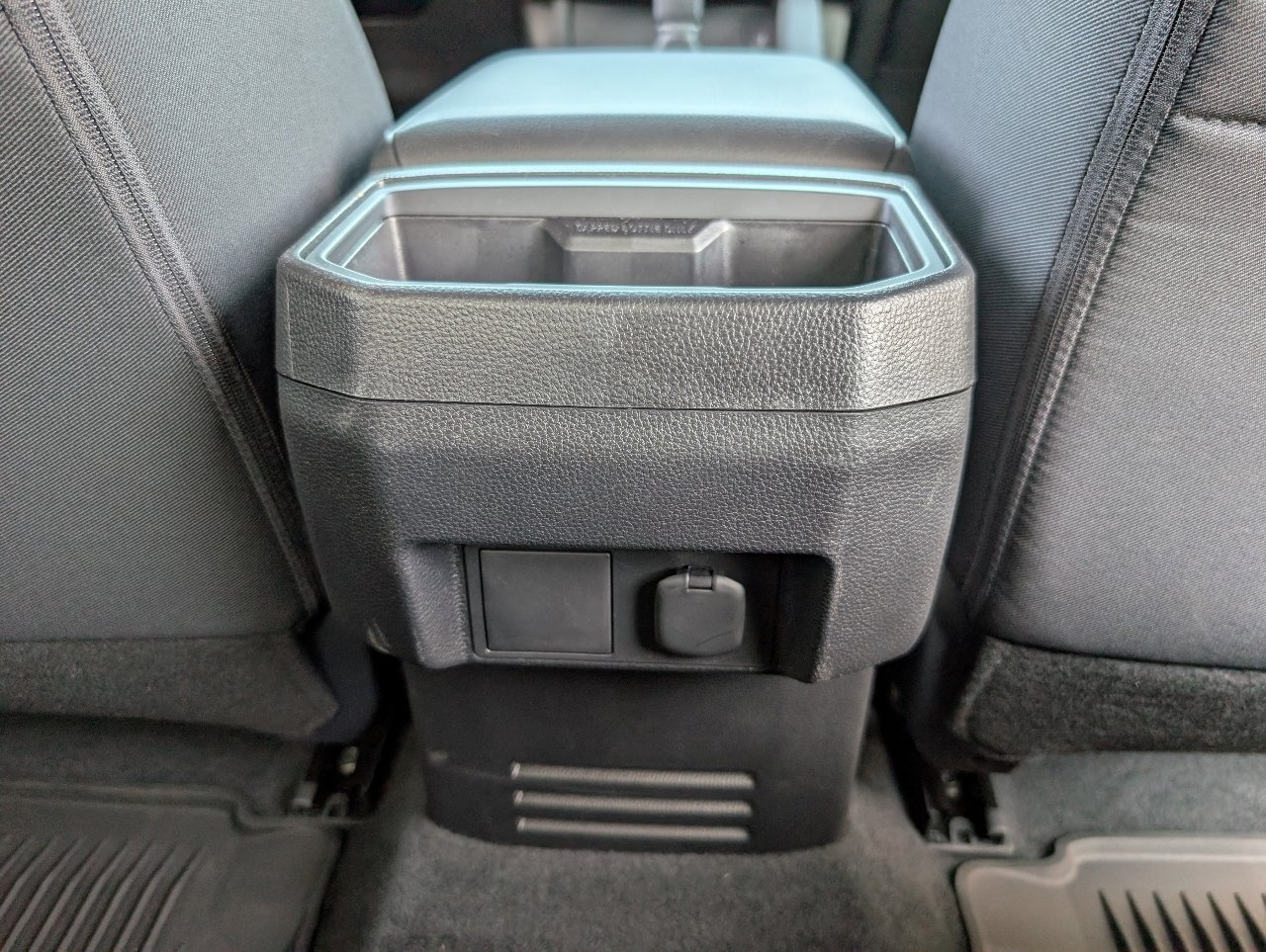 Used 2026 Toyota Tacoma SR image 7