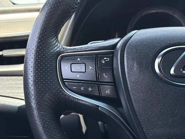 Used 2019 Lexus ES 350 F Sport w/ Accessory Package 2 FWD image 11