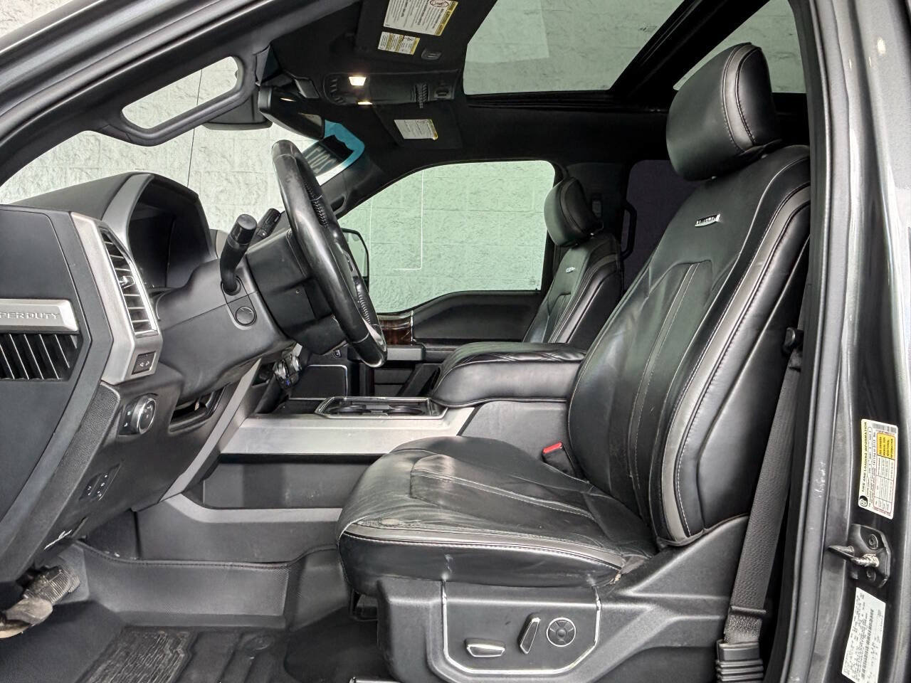 Used 2017 Ford F350 Platinum w/ Platinum Ultimate Package AWD/4WD image 16