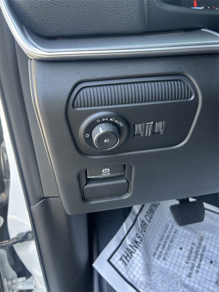 New 2025 Jeep Wagoneer Series II image 28