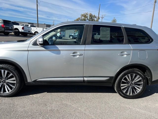 Used 2020 Mitsubishi Outlander SE image 7