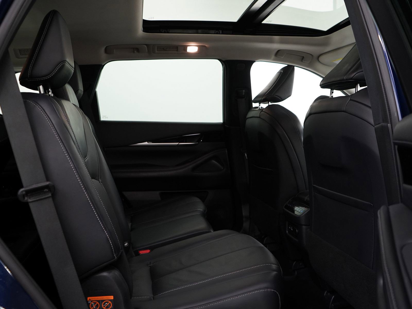 Used 2023 INFINITI QX60 Pure image 12