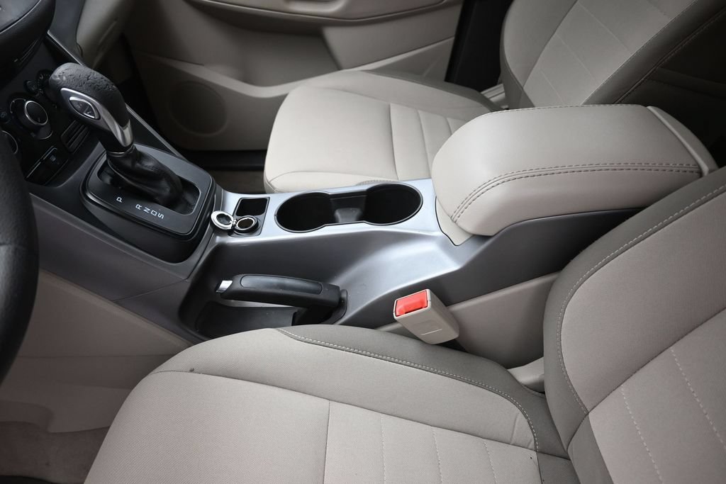 Used 2015 Ford Escape SE FWD image 21