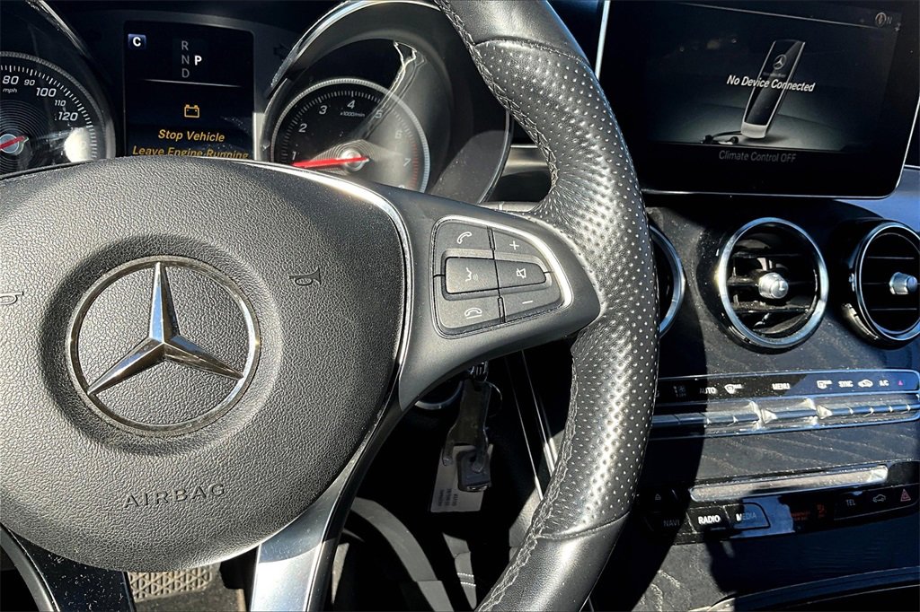 Used 2019 Mercedes-Benz GLC 300 4MATIC w/ Multimedia Package image 17