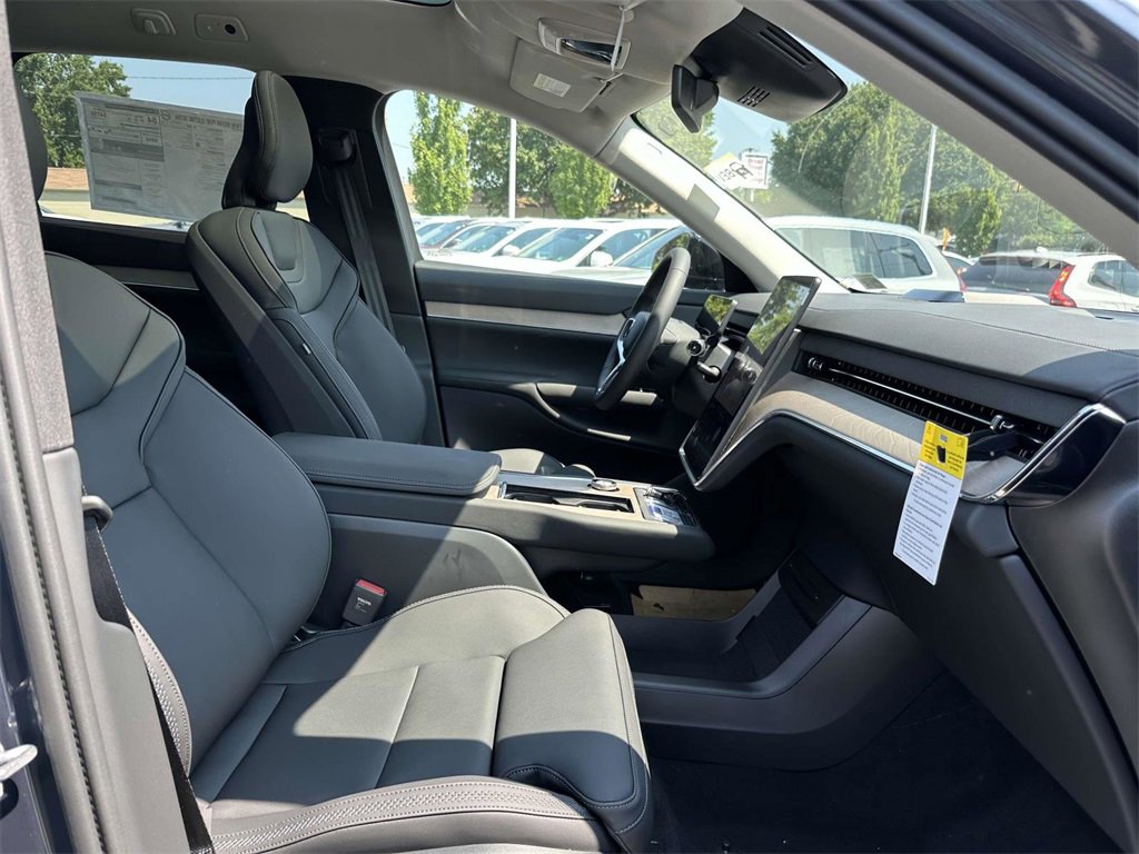 New 2025 Volvo EX90 Ultra image 9