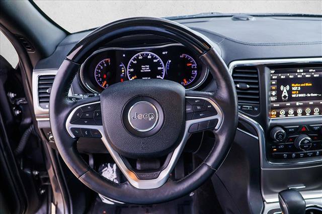 Used 2018 Jeep Grand Cherokee Overland AWD/4WD image 13