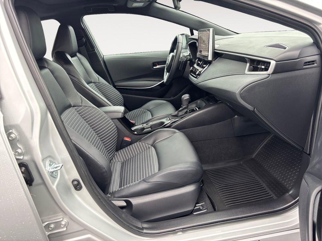 Used 2025 Toyota Corolla XSE image 10