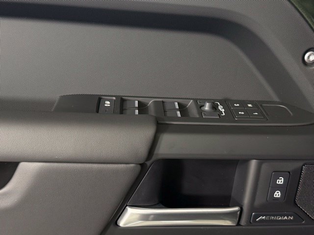 New 2026 Land Rover Defender 110 S AWD/4WD image 8