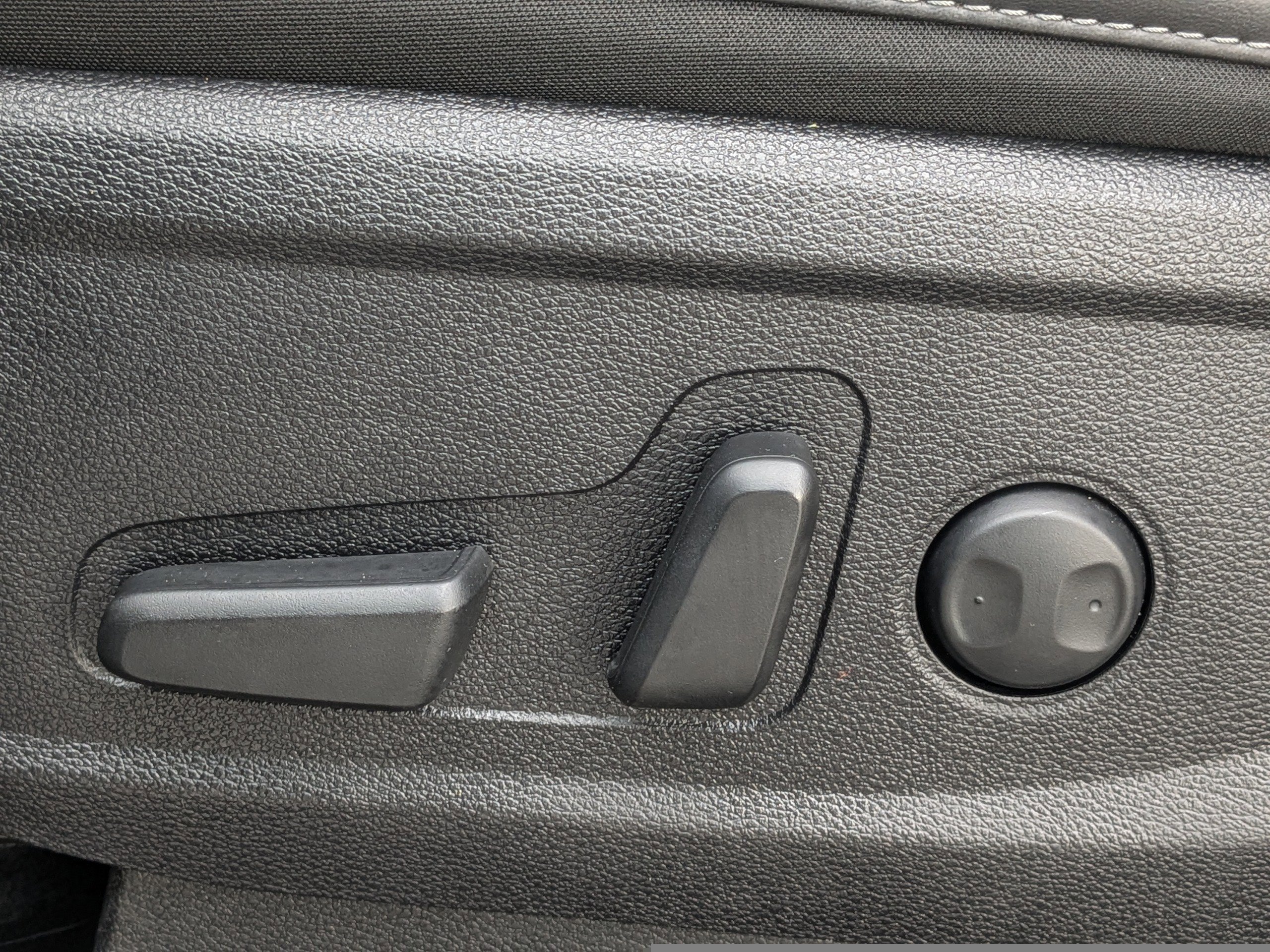 Used 2025 Kia Telluride S image 26