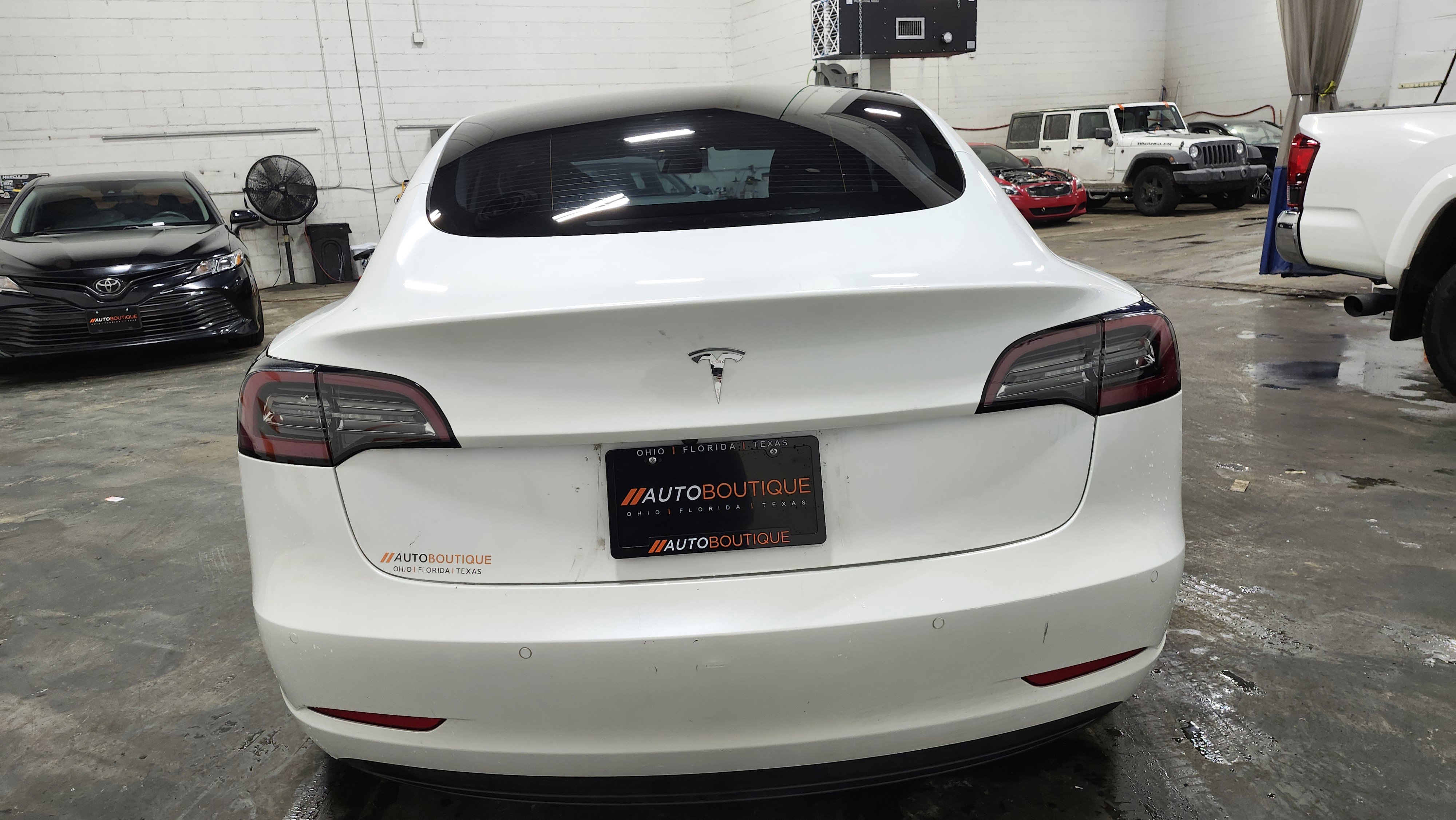Used 2021 Tesla Model 3 Standard Range Plus image 15