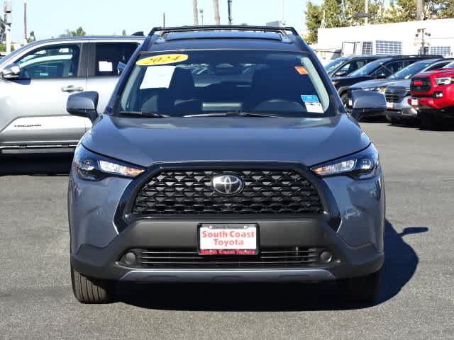 Certified 2024 Toyota Corolla Cross LE w/ Moonroof Package FWD image 3