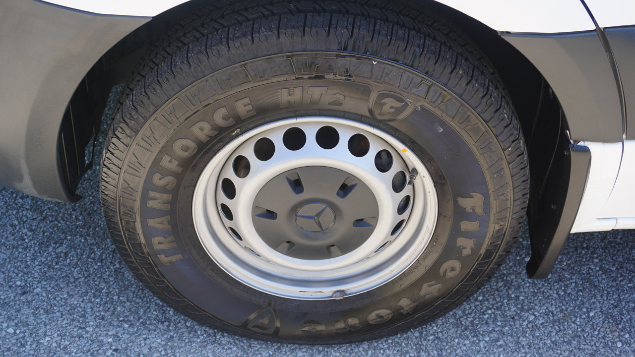 Used 2022 Mercedes-Benz Sprinter 2500 image 21