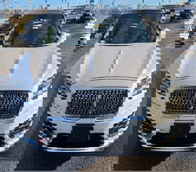 Used 2019 Lincoln Nautilus Reserve w/ Driver Assistance Package image 2