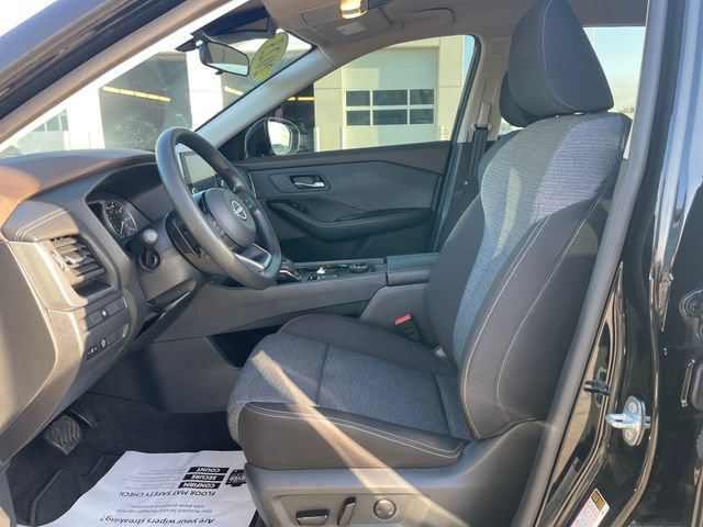 Used 2023 Nissan Rogue SV AWD/4WD image 19