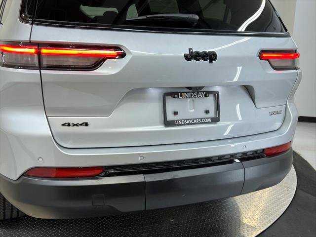 Certified 2024 Jeep Grand Cherokee L Laredo image 8