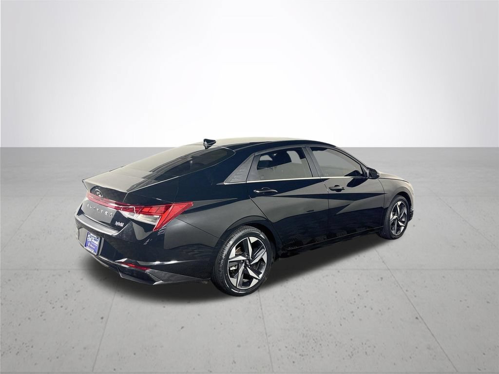 Used 2023 Hyundai Elantra Limited FWD image 6